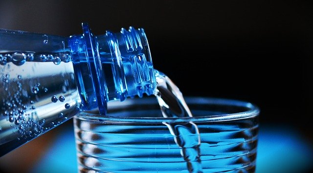 Woda z butelki